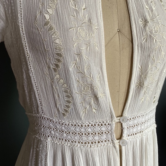 Duster with Embroidery - Picture 3 of 6